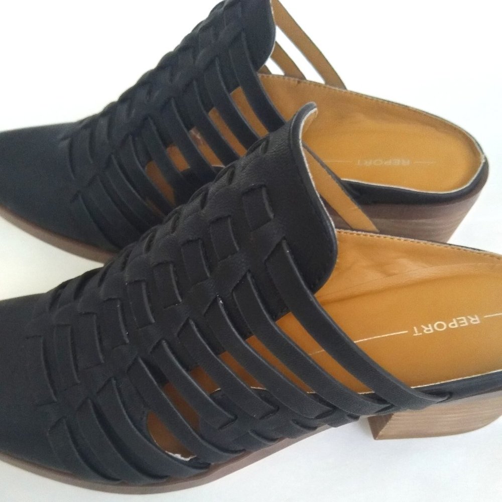 WMNS Report Shoes Zora Style Size 9 Slide Mules
